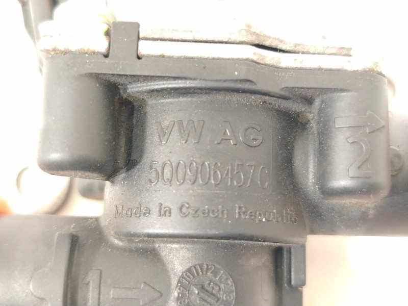 Recambio de bomba agua para volkswagen golf vii lim. gte referencia OEM IAM 5Q0908457C  