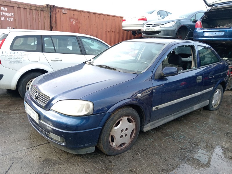 opel astra g sedán (t98) del año 2001