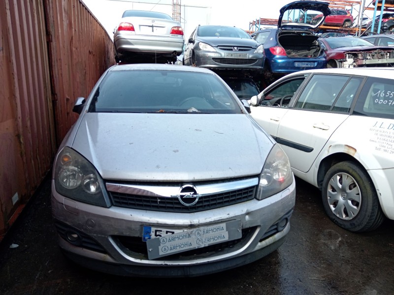 opel astra h gtc (a04) del año 2008