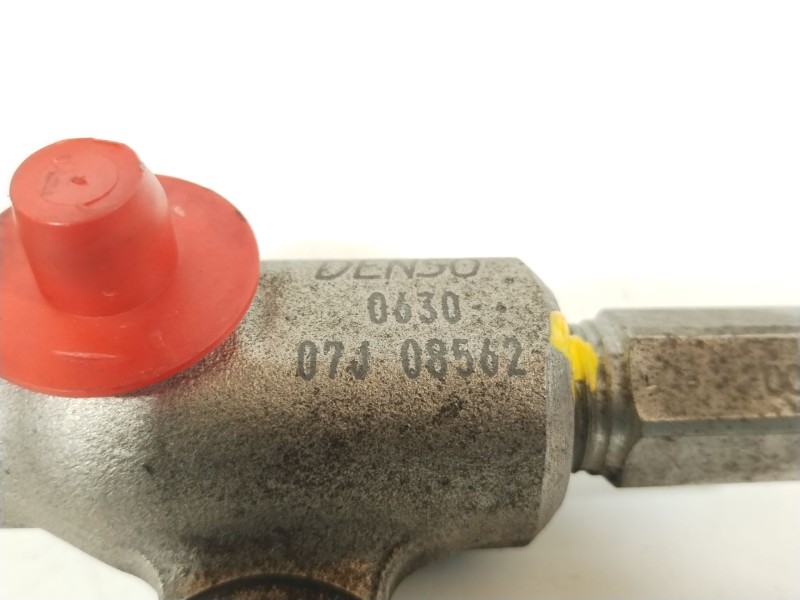 Recambio de rampa inyectora para toyota auris (_e15_) 2.0 d-4d (ade150_) referencia OEM IAM 238100R011  