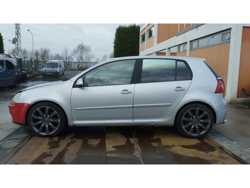 volkswagen golf v (1k1) del año 2004