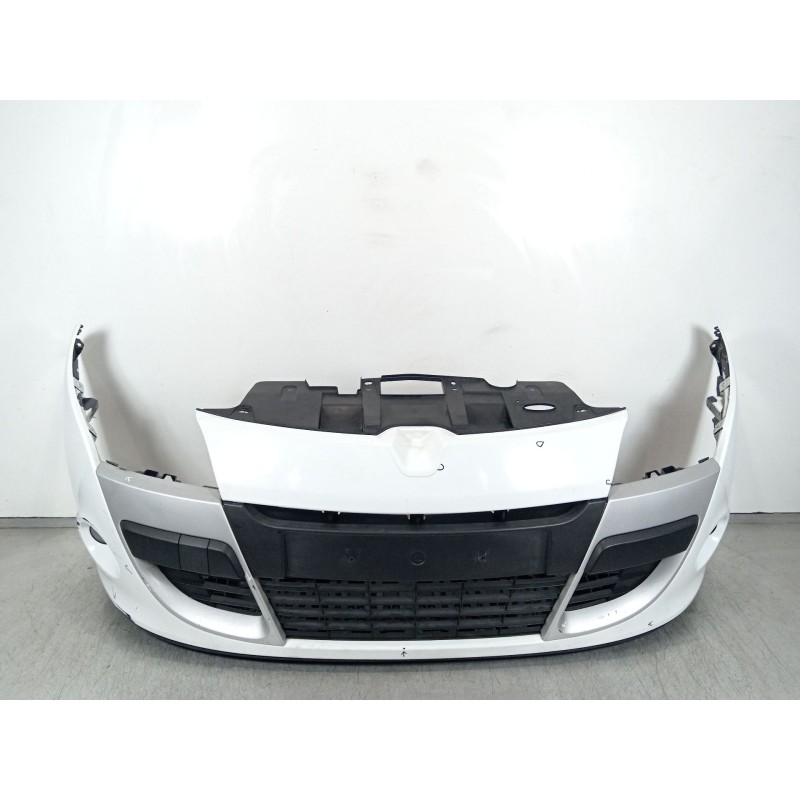 Recambio de paragolpes delantero para renault megane iii coupé (dz0/1_) 1.5 dci (dz0b) referencia OEM IAM 620220005R  