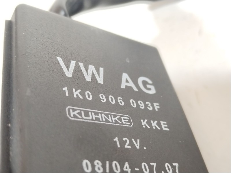 Recambio de rele inyeccion para volkswagen golf v (1k1) 1.4 tsi referencia OEM IAM 1K0906093F  