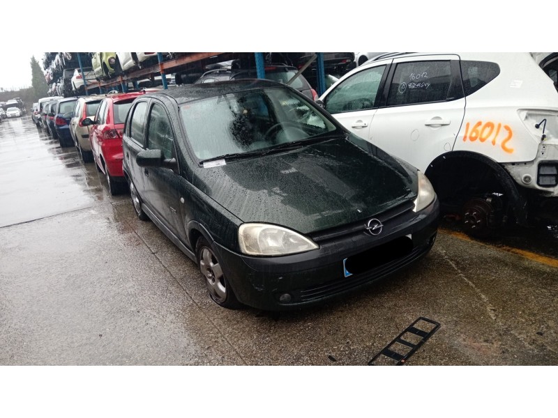 opel corsa c (x01) del año 2002