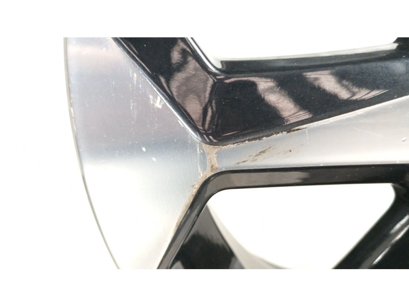 Recambio de llanta para toyota aygo x-cite referencia OEM IAM 426110H050  