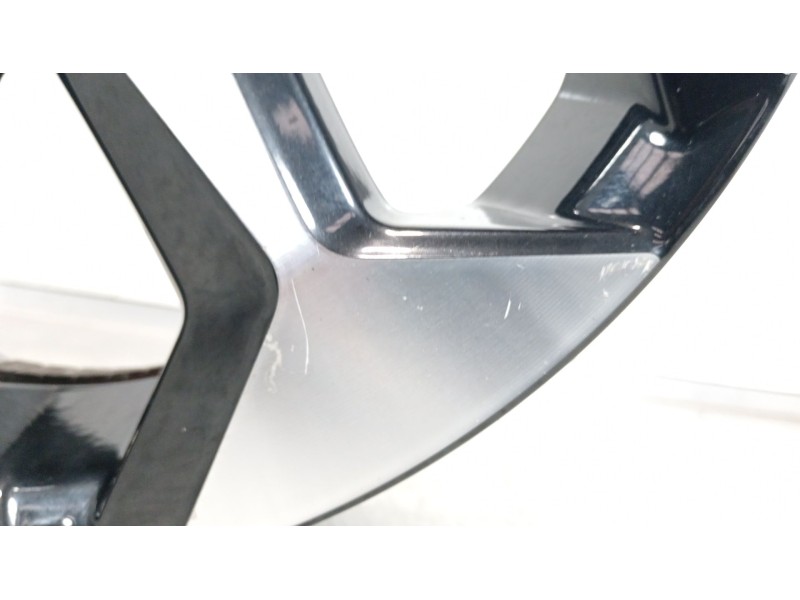 Recambio de llanta para toyota aygo x-cite referencia OEM IAM 426110H050  