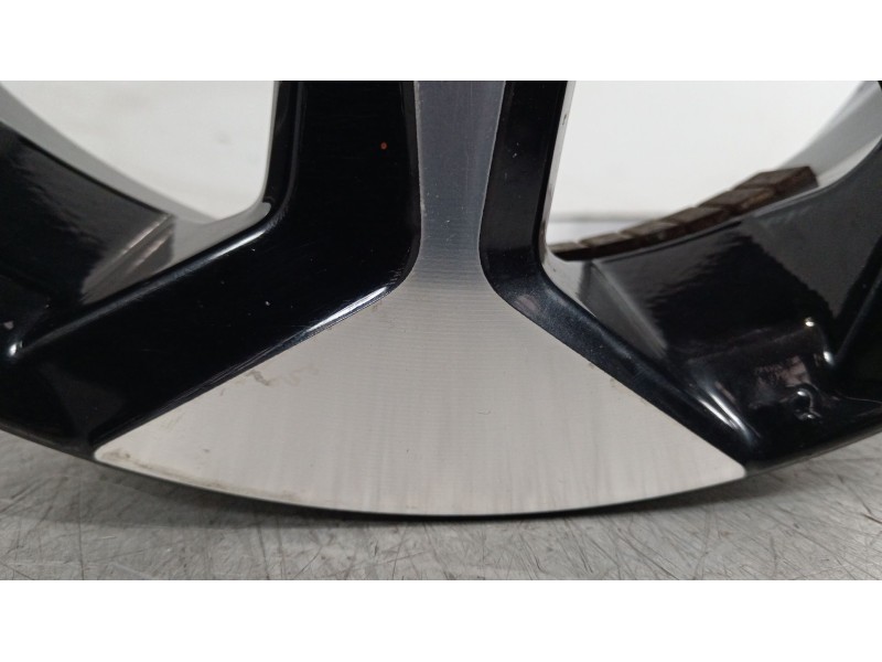 Recambio de llanta para toyota aygo x-cite referencia OEM IAM 426110H050  