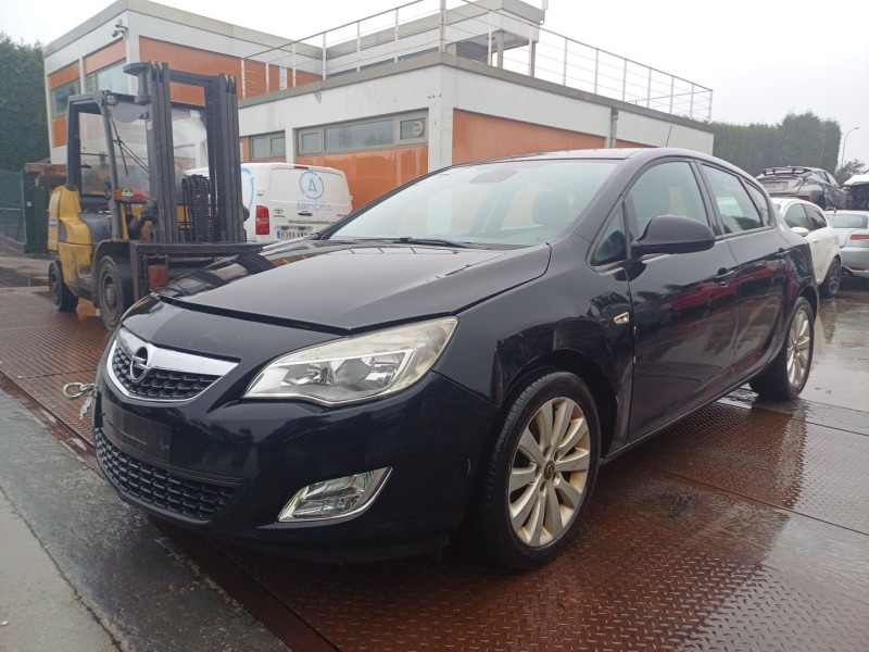 opel astra j (p10) del año 2009
