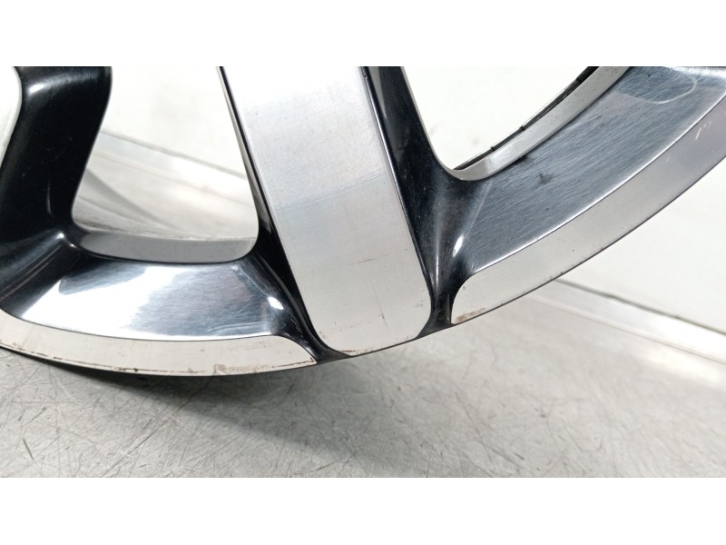 Recambio de llanta para citroën c4 cactus 1.6 bluehdi 100 referencia OEM IAM 9800494077  