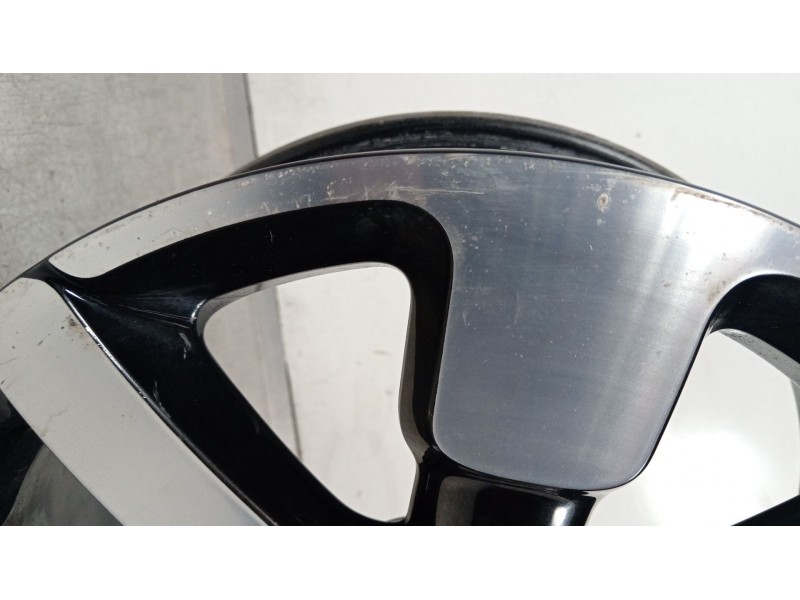 Recambio de llanta para citroën c4 cactus 1.6 bluehdi 100 referencia OEM IAM 9800494077  