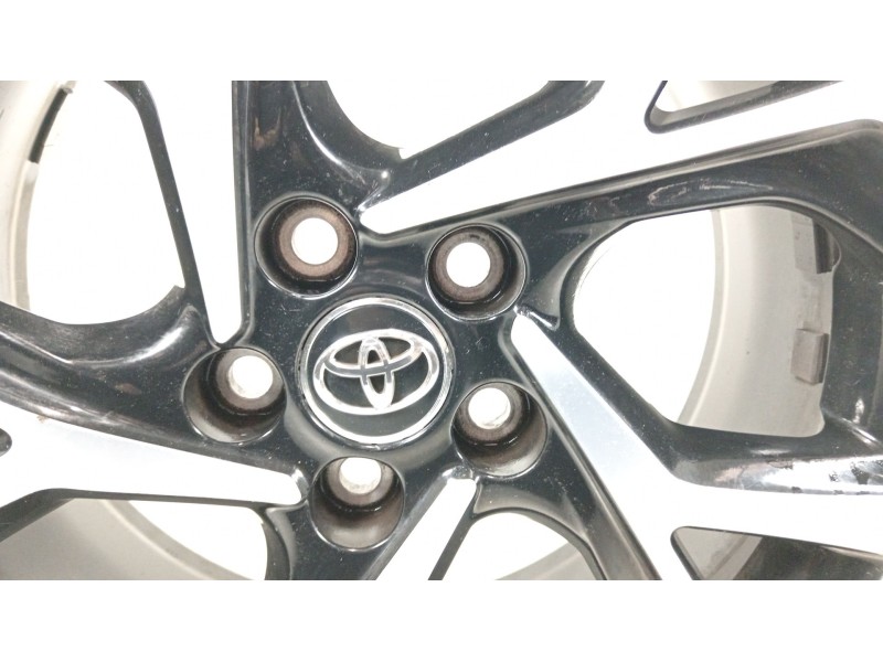 Recambio de llanta para toyota c-hr (_x1_) 1.8 hybrid (zyx10_, zyx11_) referencia OEM IAM CMS86018  