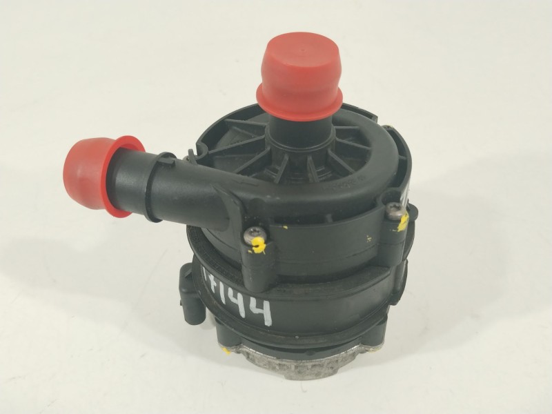 Recambio de bomba agua para volkswagen golf vii lim. gte referencia OEM IAM 04L965567 0392024003 