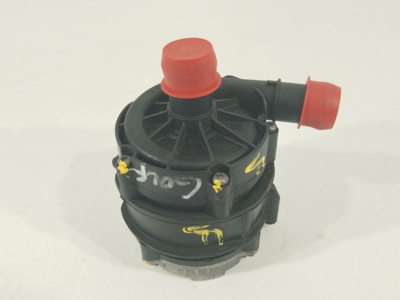 Recambio de bomba agua para volkswagen golf vii lim. gte referencia OEM IAM 04L965567 0392024003 
