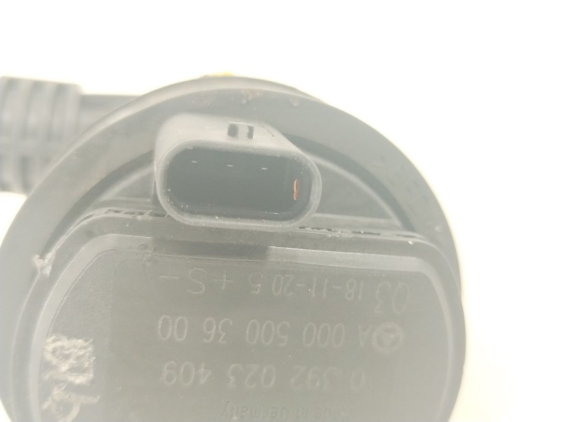 Recambio de bomba agua para mercedes-benz clase a (w176) a 180 (176.042) referencia OEM IAM A0005003600 0392023409 