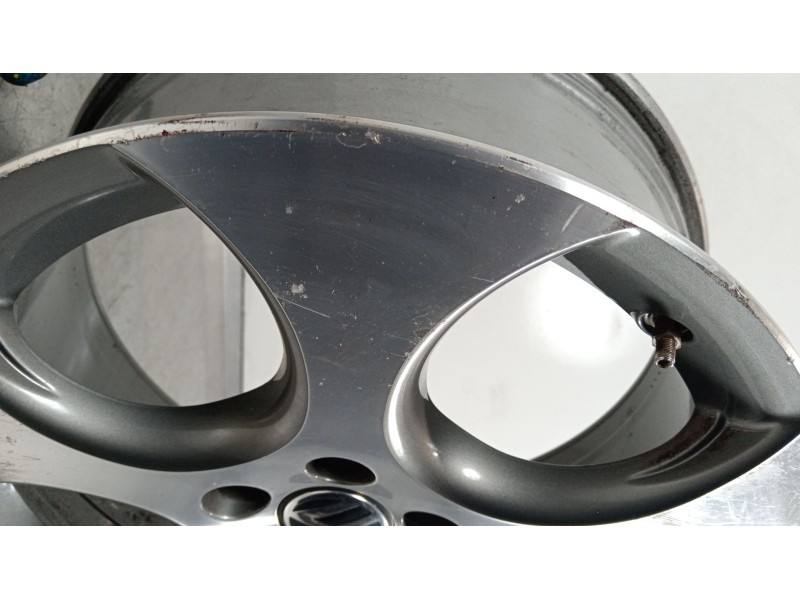 Recambio de llanta para volkswagen golf vi (5k1) gti referencia OEM IAM 1K0601025AH  