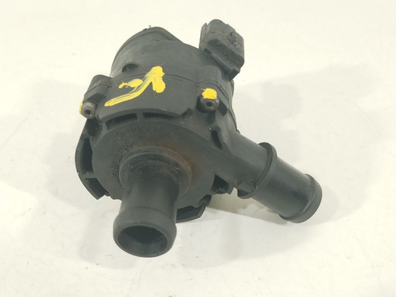 Recambio de bomba agua para opel vivaro b kasten/combi combi l1 2.7t referencia OEM IAM 925164GA0A 0392023219 