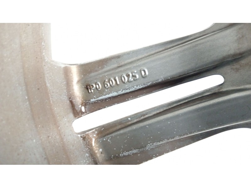 Recambio de llanta para seat leon (1p1) fr 1 referencia OEM IAM 1P0601025D  