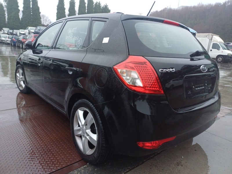 kia cee´d hatchback (ed) del año 2010