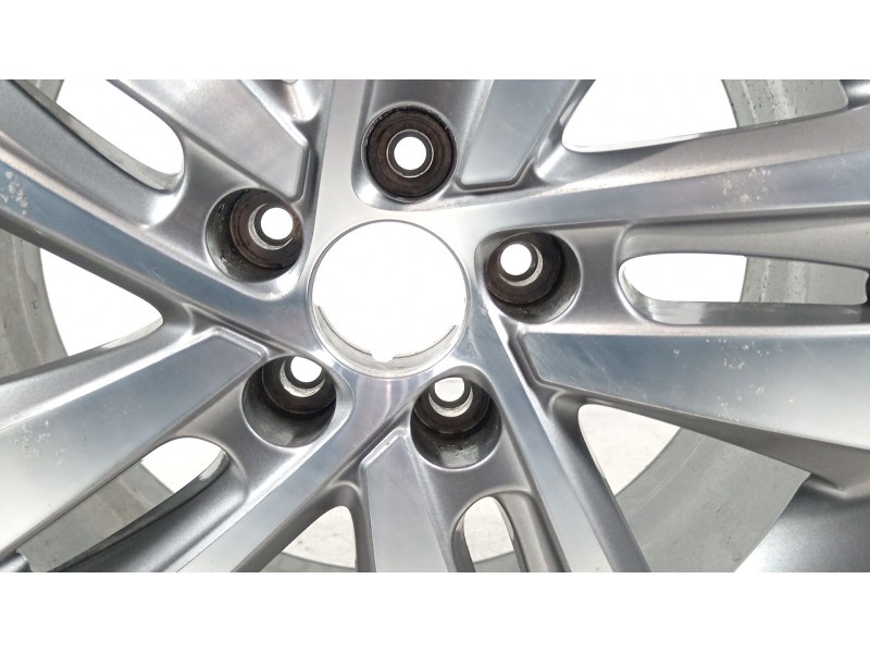 Recambio de llanta para peugeot traveller autobús (v_) 2.0 bluehdi 145 referencia OEM IAM 9810098577  