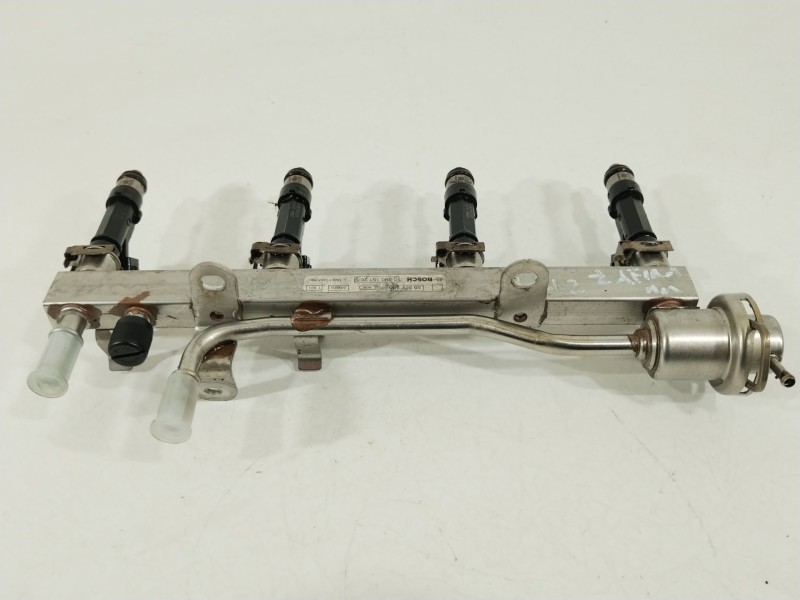 Recambio de rampa inyectora para opel zafira tourer c (p12) 1.4 (75) referencia OEM IAM 55577580 0250151267 