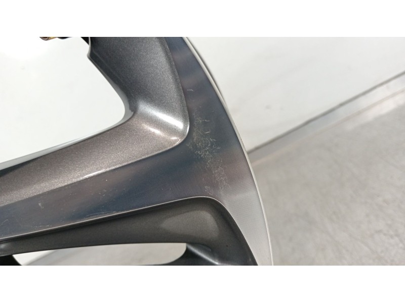 Recambio de llanta para peugeot traveller autobús (v_) 2.0 bluehdi 145 referencia OEM IAM 9810098577  