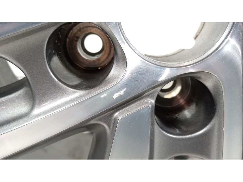 Recambio de llanta para peugeot traveller autobús (v_) 2.0 bluehdi 145 referencia OEM IAM 9810098577  