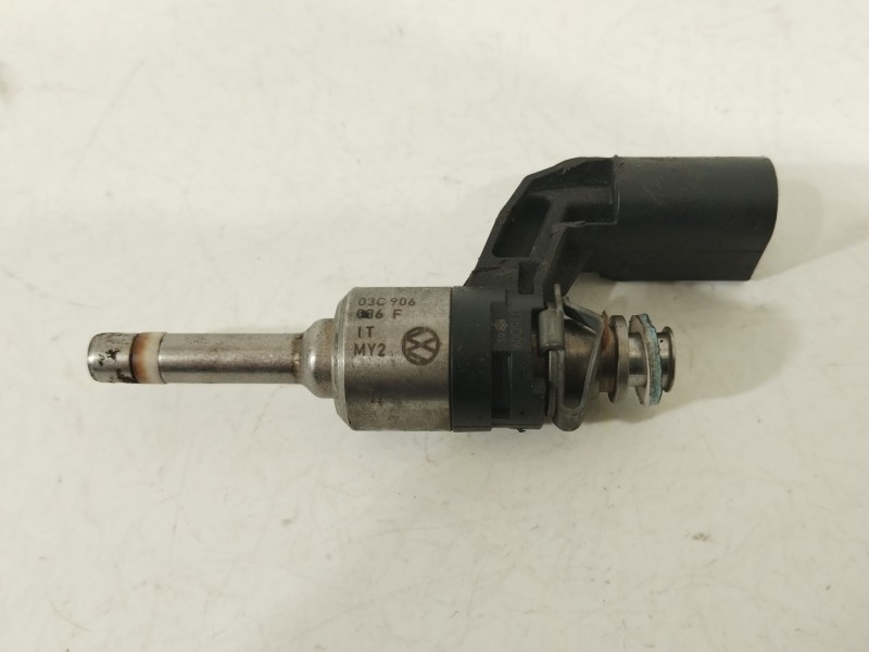 Recambio de inyector para volkswagen golf v variant (1k5) highline referencia OEM IAM 03C906036F IHP072 