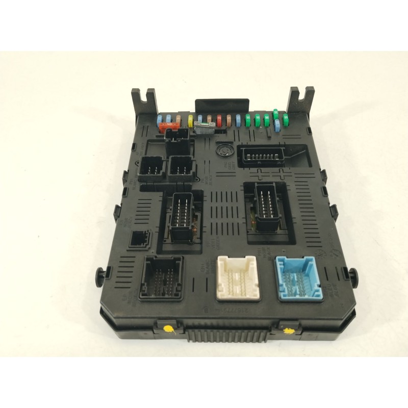 Recambio de caja reles / fusibles para peugeot 307 break (3e) 1.6 16v referencia OEM IAM 9661940480 BSI2004H05 216760315B