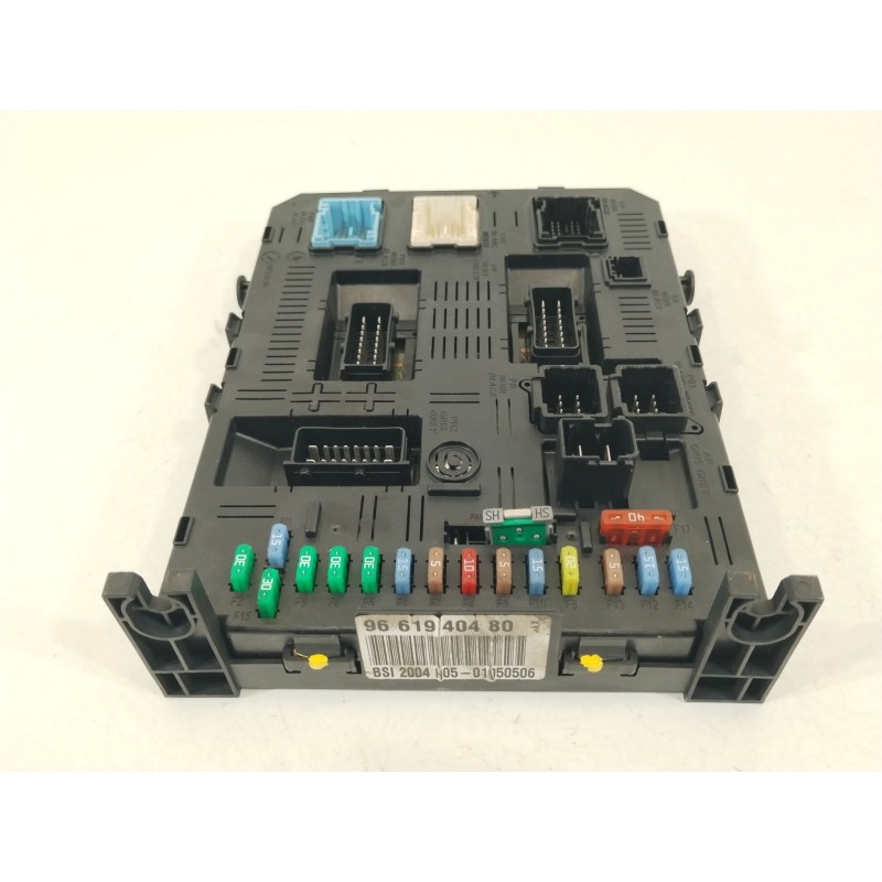 Recambio de caja reles / fusibles para peugeot 307 break (3e) 1.6 16v referencia OEM IAM 9661940480 BSI2004H05 216760315B