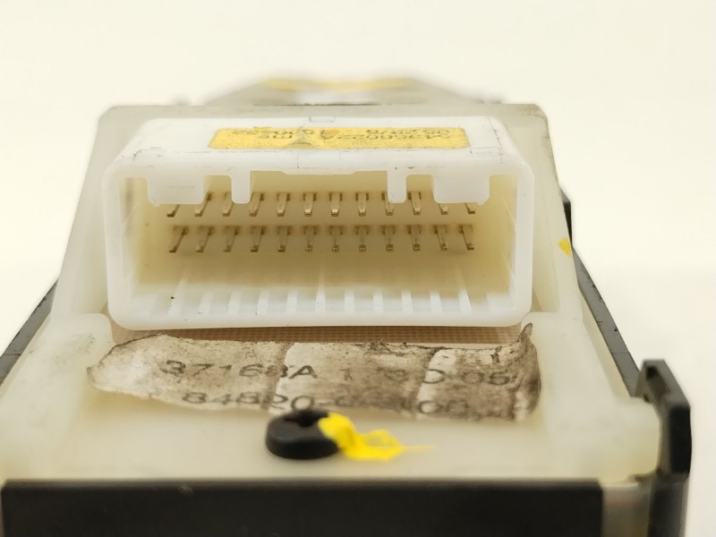 Recambio de mando elevalunas delantero izquierdo para toyota avensis sedán (_t25_) 2.0 (azt250_) referencia OEM IAM 8482005100 8