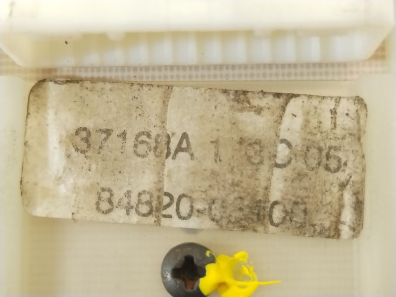 Recambio de mando elevalunas delantero izquierdo para toyota avensis sedán (_t25_) 2.0 (azt250_) referencia OEM IAM 8482005100 8