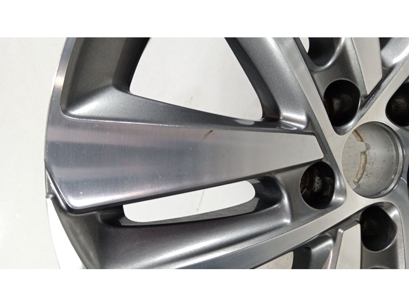 Recambio de llanta para peugeot traveller autobús (v_) 2.0 bluehdi 145 referencia OEM IAM 9810098577  