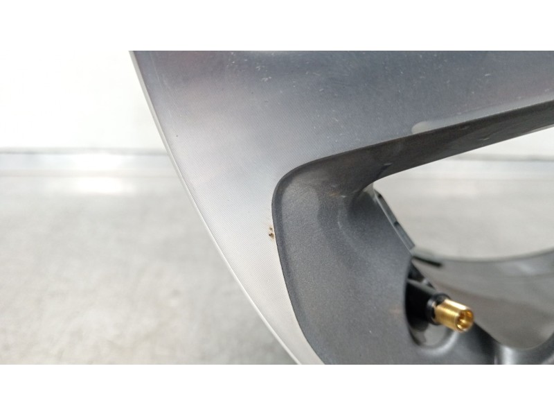 Recambio de llanta para peugeot traveller autobús (v_) 2.0 bluehdi 145 referencia OEM IAM 9810098577  