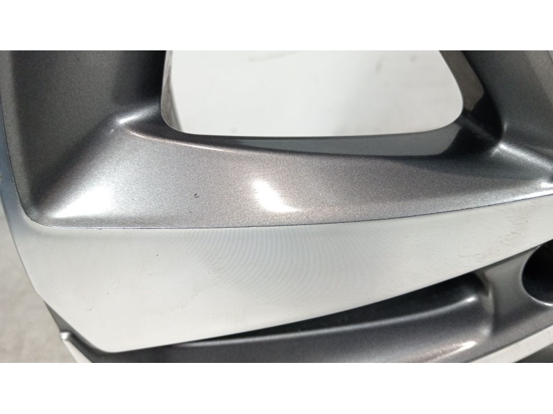 Recambio de llanta para peugeot traveller autobús (v_) 2.0 bluehdi 145 referencia OEM IAM 9810098577  