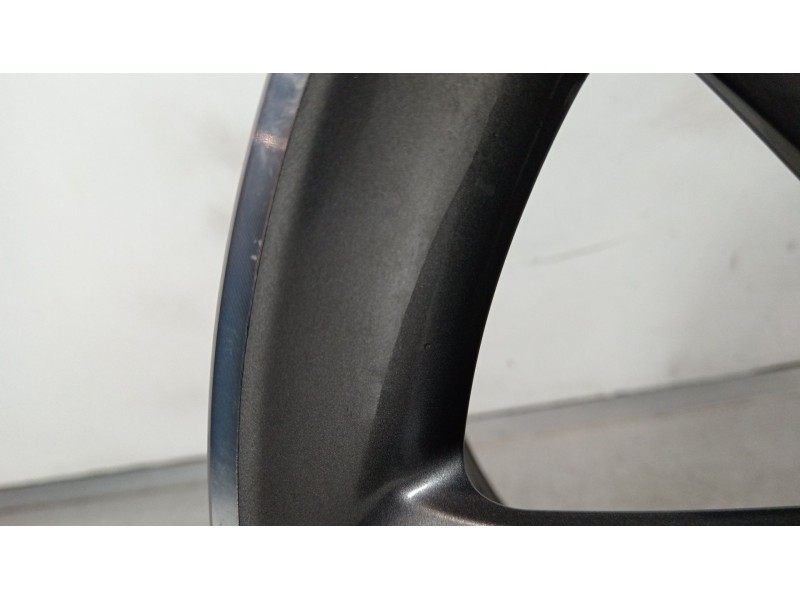 Recambio de llanta para peugeot traveller autobús (v_) 2.0 bluehdi 145 referencia OEM IAM 9810098577  