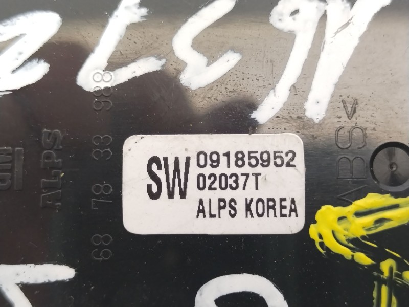 Recambio de mando elevalunas delantero izquierdo para opel vectra c (z02) 1.8 16v referencia OEM IAM 09185952 687833988 