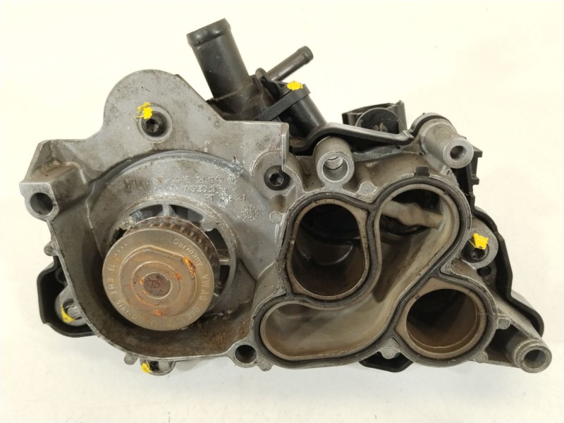 Recambio de bomba agua para seat ibiza (6p1) reference plus referencia OEM IAM 04E121600BD 04E121042 