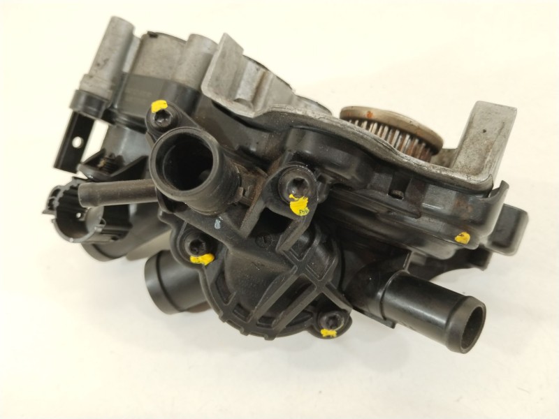 Recambio de bomba agua para seat ibiza (6p1) reference plus referencia OEM IAM 04E121600BD 04E121042 
