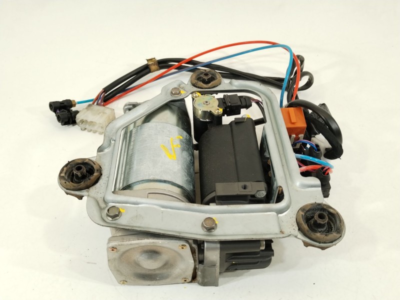 Recambio de bomba suspension para bmw x5 (e53) 3.0d referencia OEM IAM 4430200111 37226787616 1082099