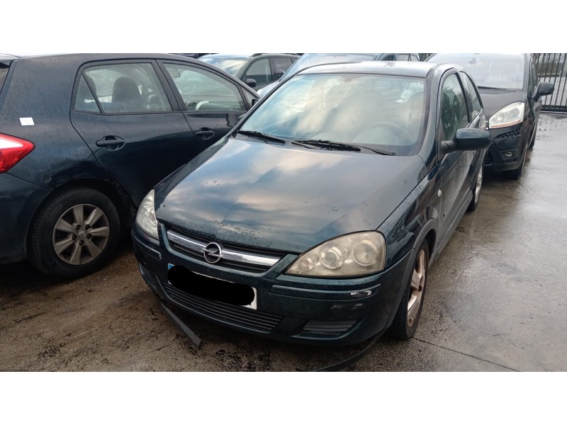 opel corsa c (x01) del año 2004