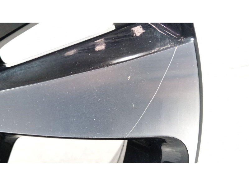 Recambio de llanta para citroën c3 iii (sx) 1.2 puretech 82 referencia OEM IAM 9813075077  