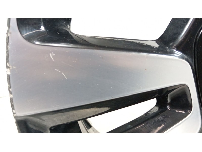 Recambio de llanta para citroën c3 iii (sx) 1.2 puretech 82 referencia OEM IAM 9813075077  