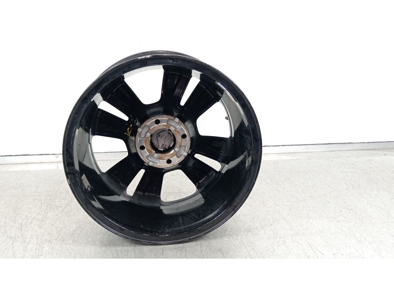 Recambio de llanta para citroën c3 iii (sx) 1.2 puretech 82 referencia OEM IAM 9813075077  