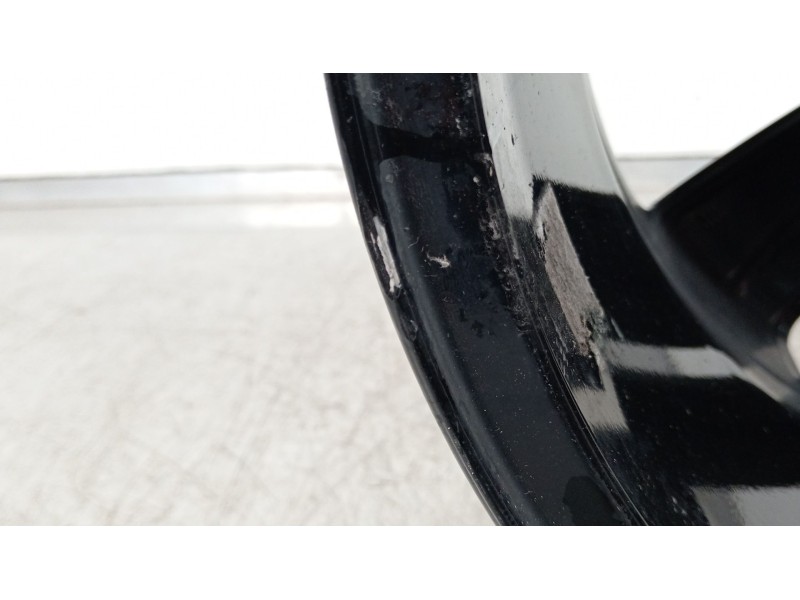 Recambio de llanta para citroën c3 iii (sx) 1.2 puretech 82 referencia OEM IAM 9813075077  