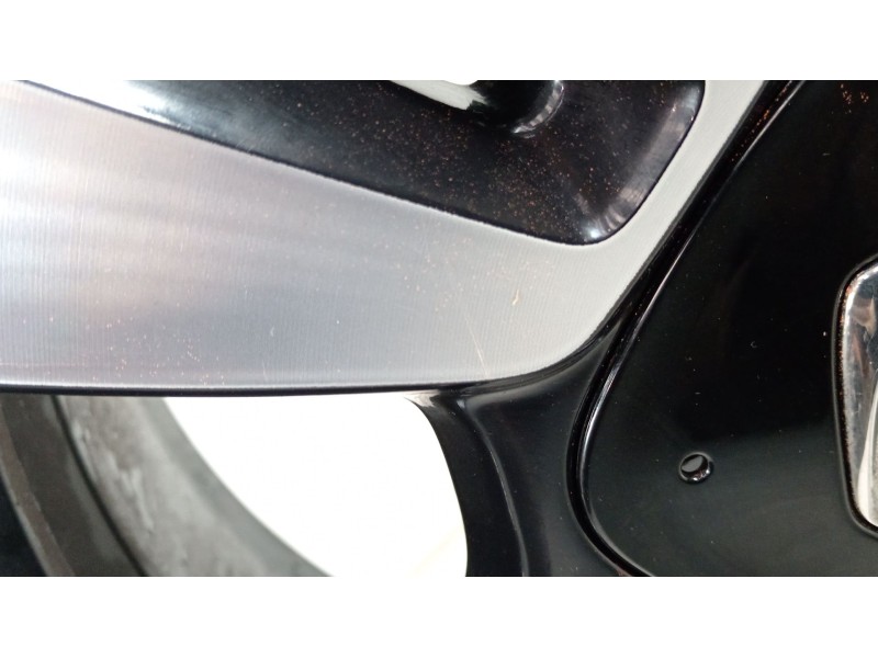 Recambio de llanta para citroën c3 iii (sx) 1.2 puretech 82 referencia OEM IAM 9813075077  