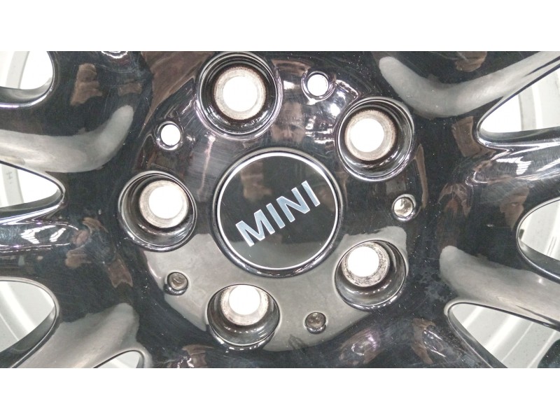 Recambio de llanta para mini mini (f56) cooper d referencia OEM IAM 6855106  