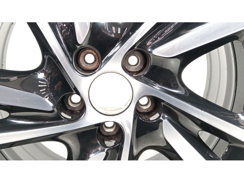 Recambio de llanta para citroën c4 picasso feel referencia OEM IAM 9813883177  