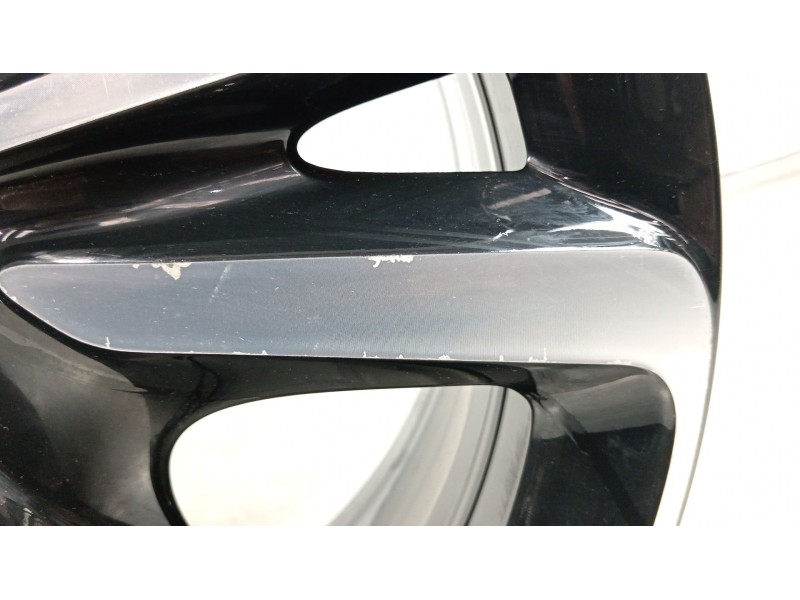 Recambio de llanta para citroën c4 picasso feel referencia OEM IAM 9813883177  