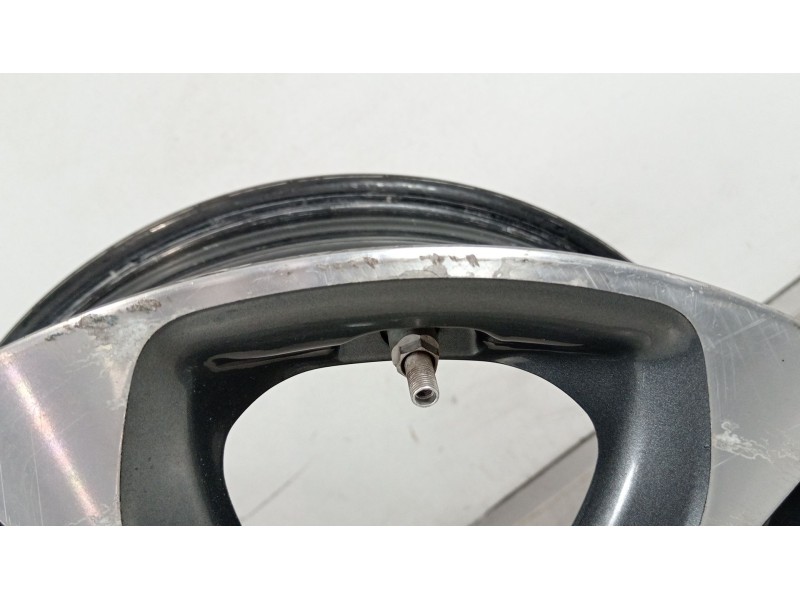 Recambio de llanta para kia cee´d (jd) 1.6 crdi 136 referencia OEM IAM 52910a2630  