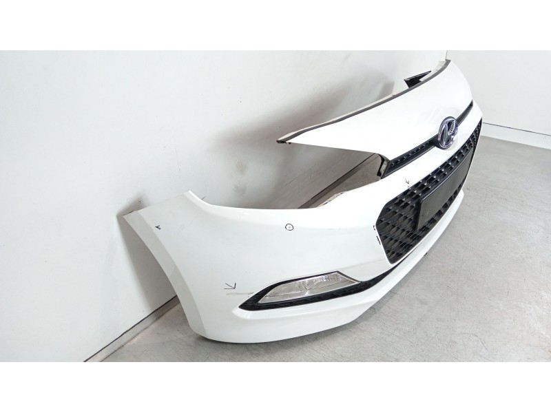 Recambio de paragolpes delantero para hyundai i20 ii (gb, ib) 1.4 crdi referencia OEM IAM 86511C8000  